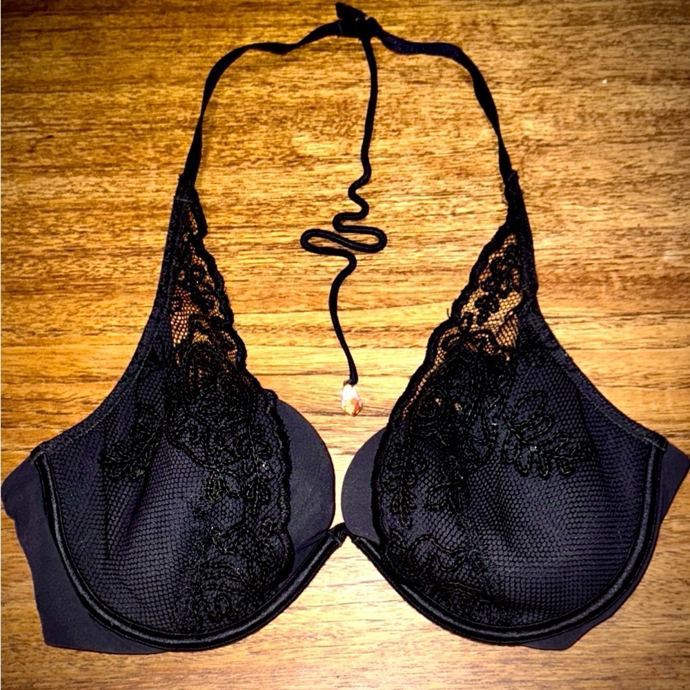Victoria's Secret Holiday Issue vintage c. 2000 NWT Black Lace sequin Halter Bra